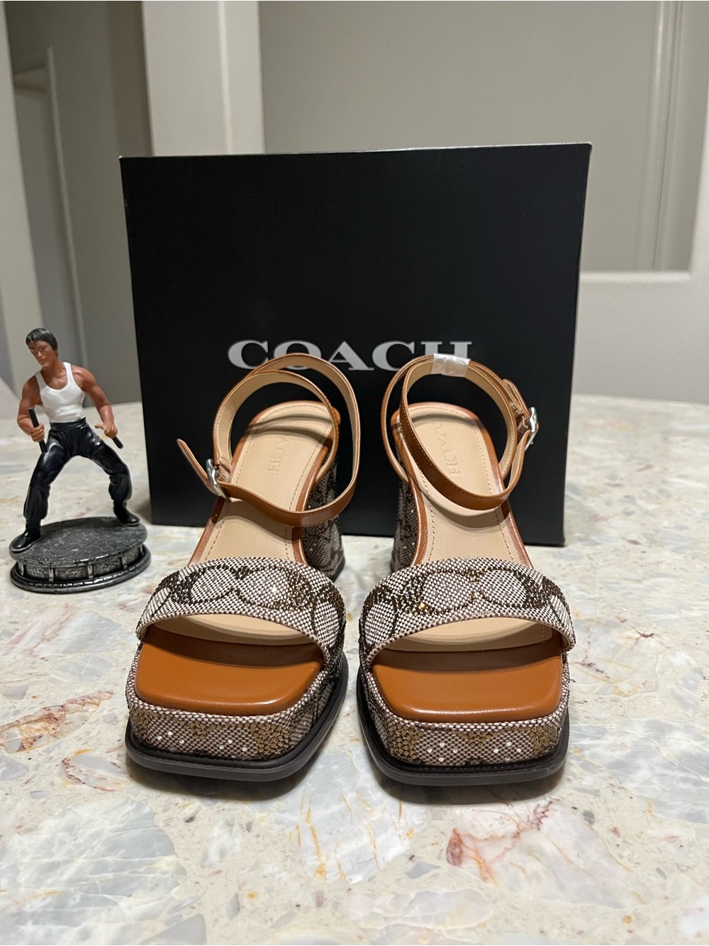 Coach Platform Sandal In Crystal Signature Jacquard NIB - Picture 4 of 13